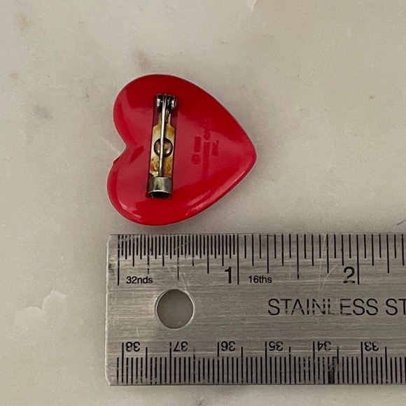 Vintage Hallmark brooch heart checkerboard. - Picture 5 of 6